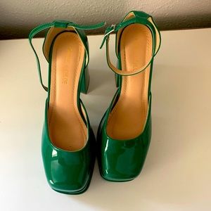 Chase + Chloe double platform heels
